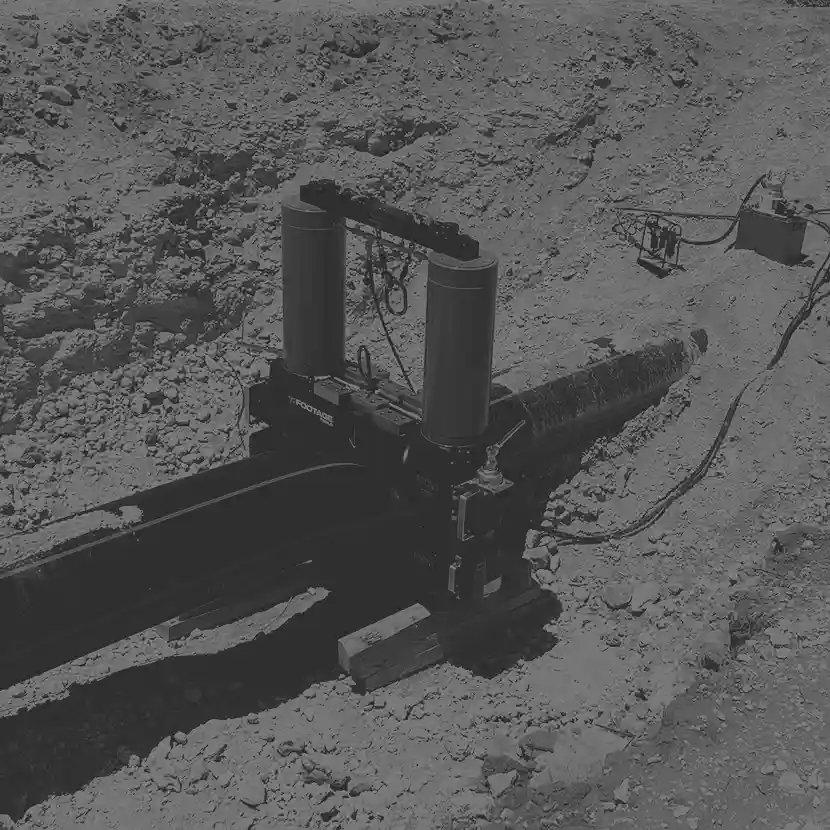 C2400-squeeze-tool-oil-and-gas copy 24" squeeze tool for oil and gas pipeline maintenance